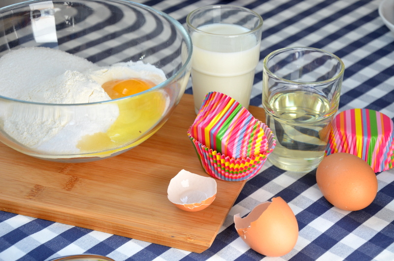 Tęczowe babeczki Tęczowe babeczki