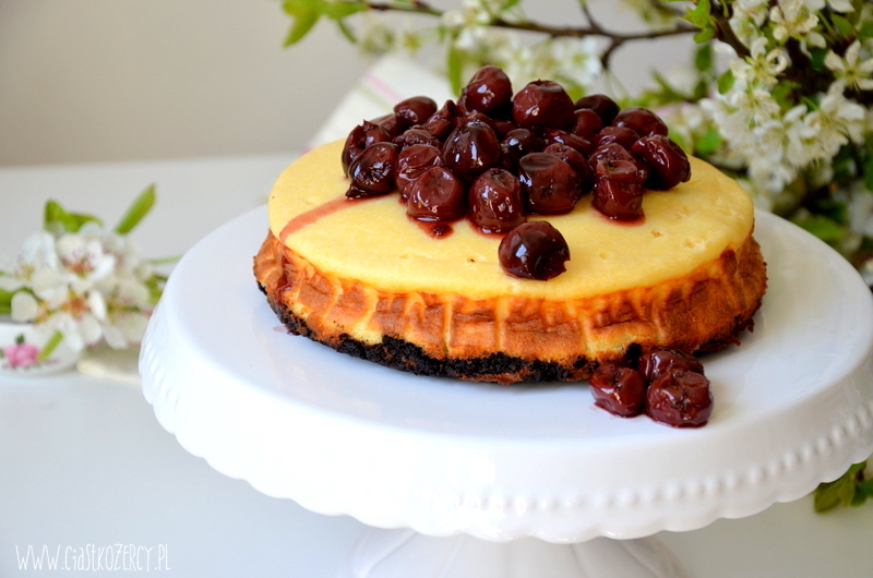 Sernik z wiśniami 11
